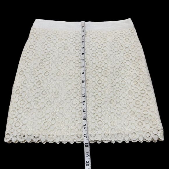 The Limited Lace Cream Skirt Size 6 NWT - Picture 11 of 13